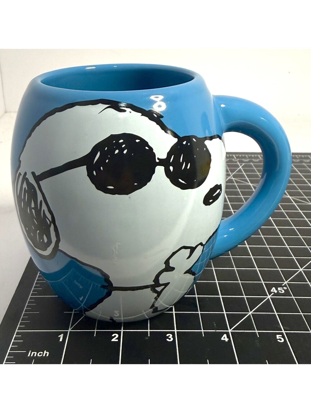 Peanuts Snoopy Dog Joe Cool 18 oz Blue Oval Ceramic Coffee Mug Cup Sunglasses